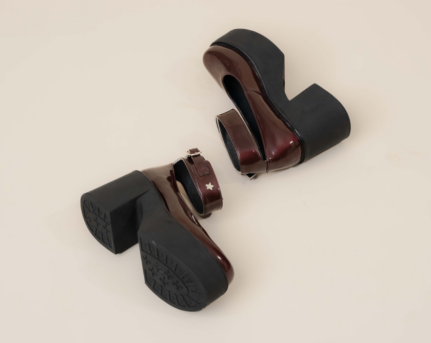 Heartcore Vino Charol