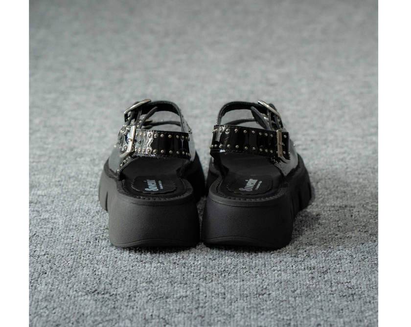 Amarat  Negro Charol