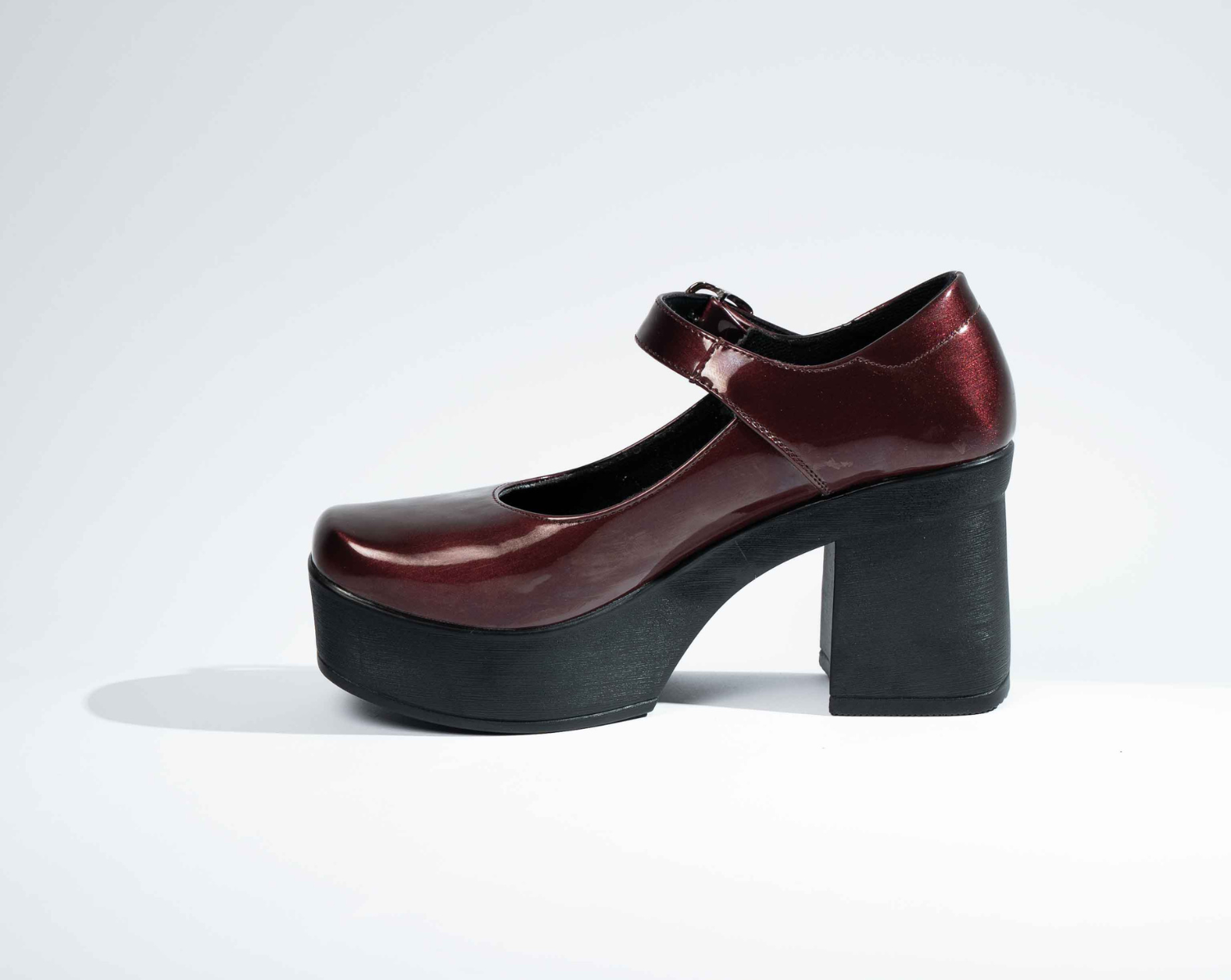 Lolita School Vino Charol