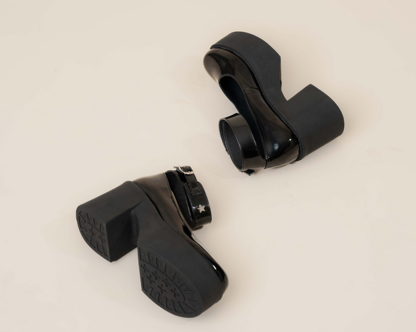 Heartcore Negro Charol