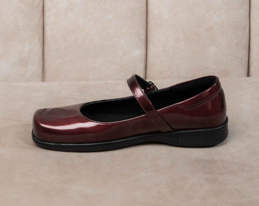 Balerina Lottie Vino
