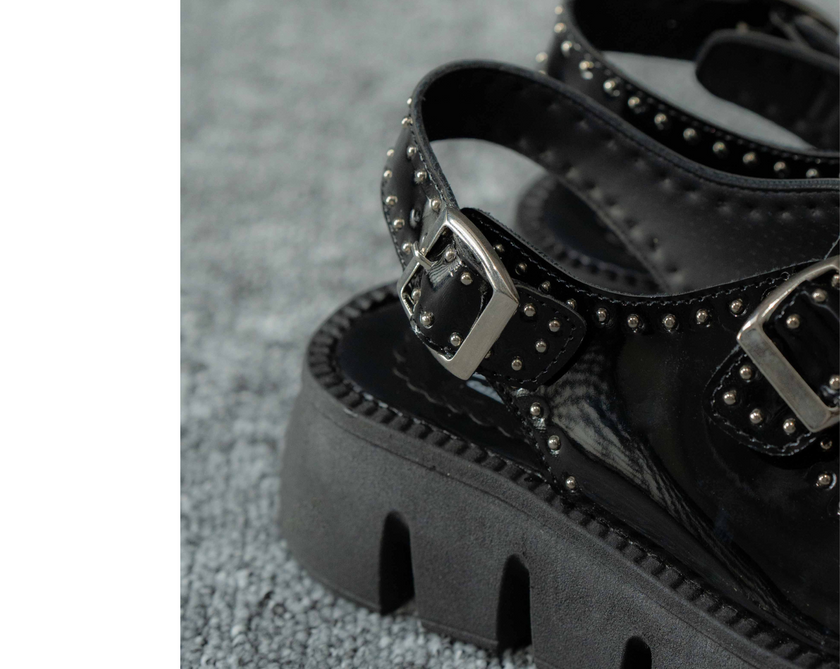 Amarat  Negro Charol