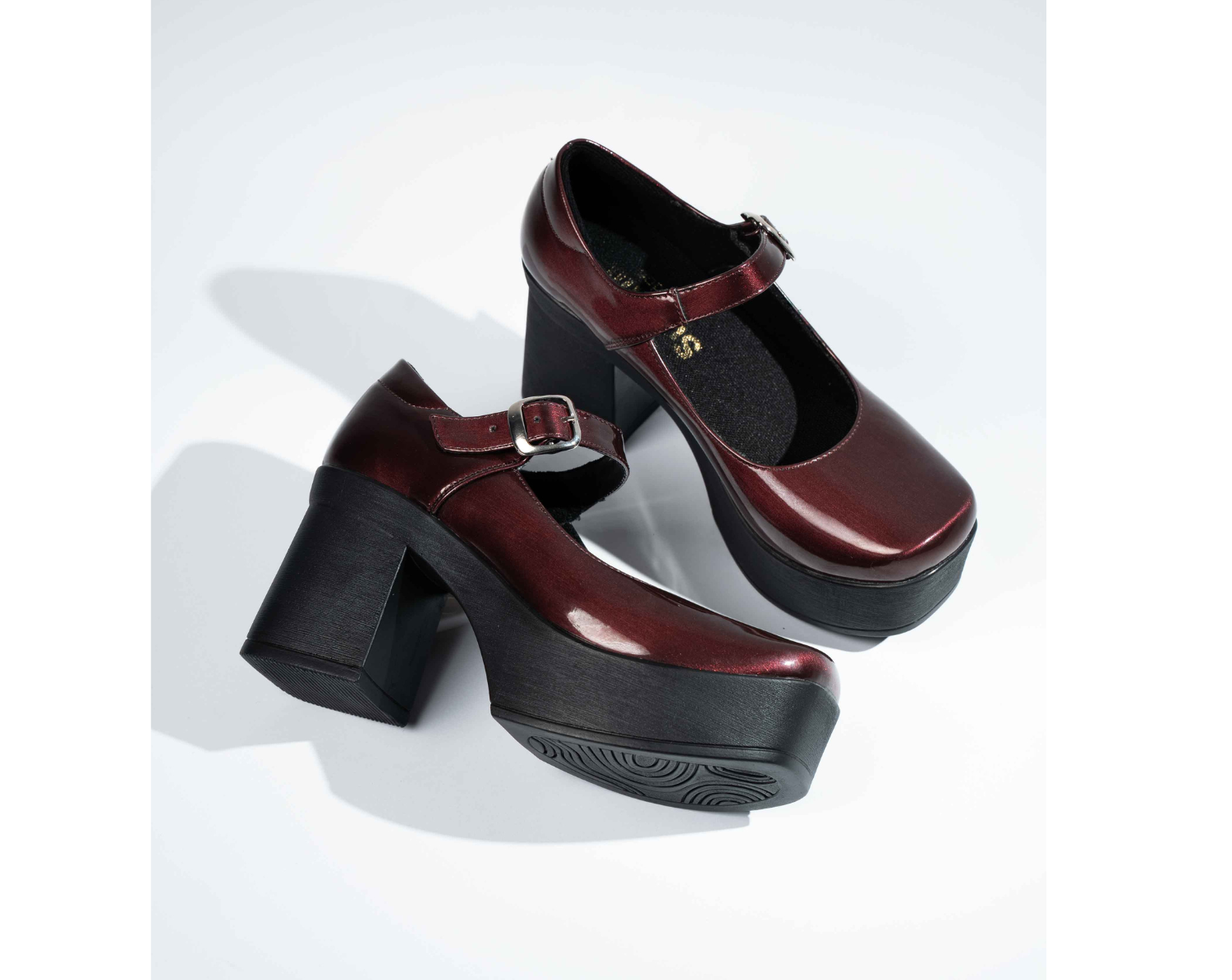 Lolita School Vino Charol