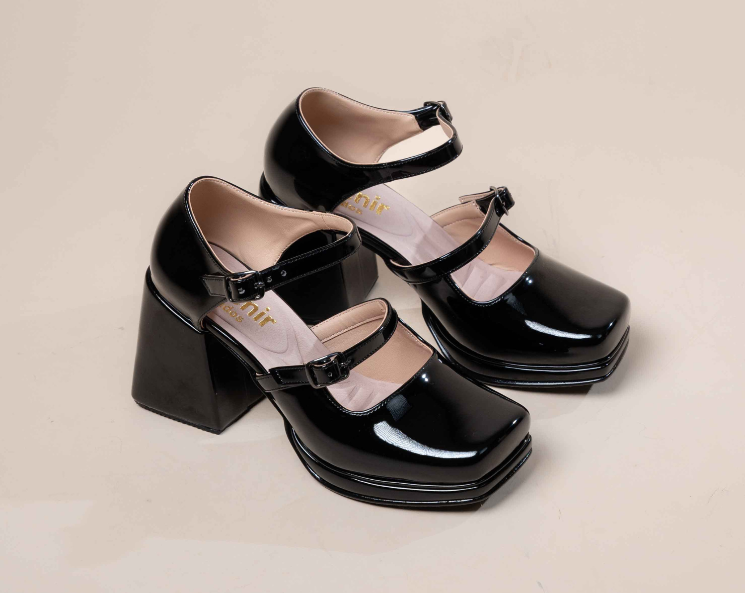 Milka Negro charol (7cm)