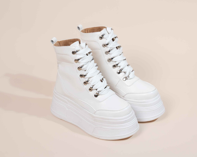 Bleistoop White