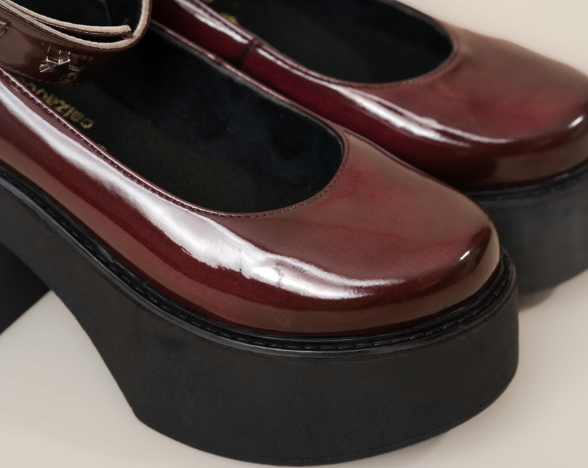 Heartcore Vino Charol