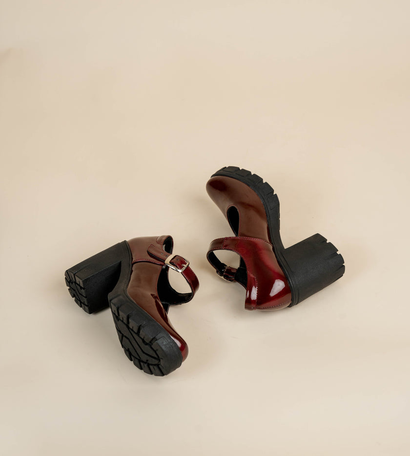 Lolita Vino Charol Traslúcido