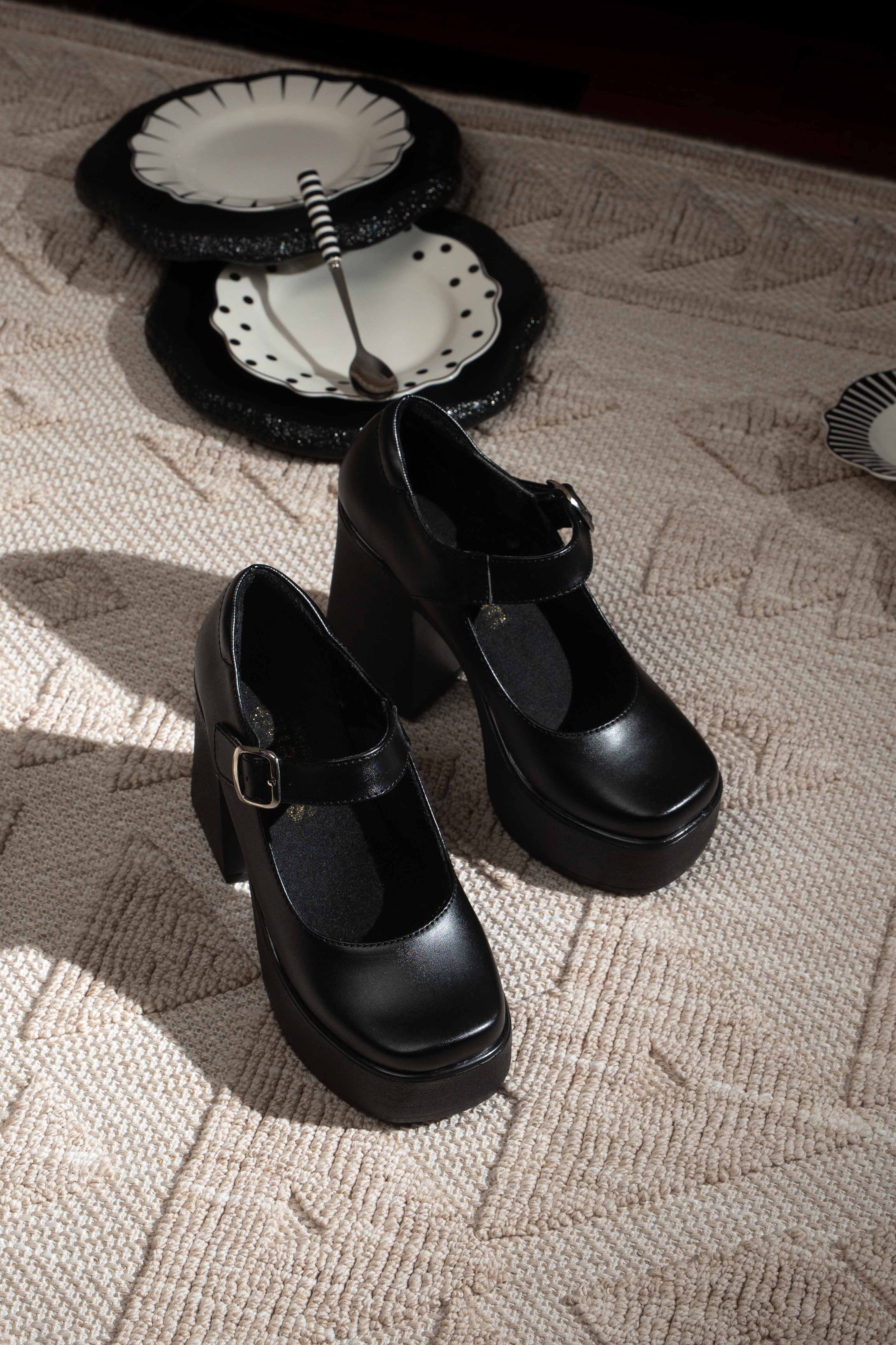 Lolita Bratz School Negro
