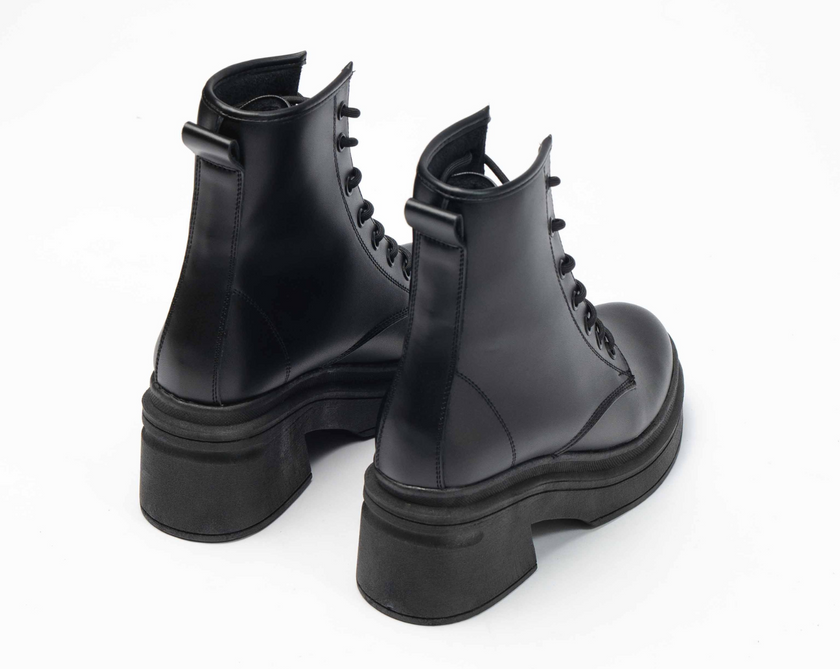 Combat Low Bratz Negro