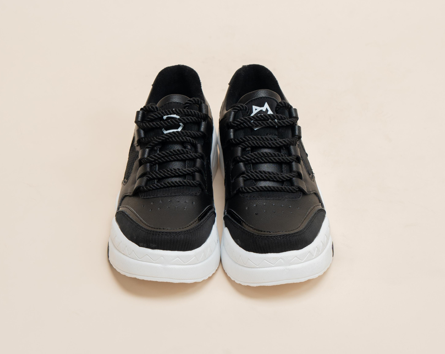 Urbanas Star Dark