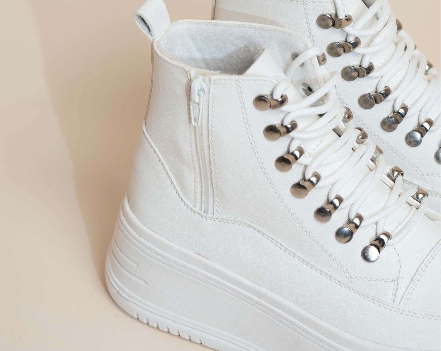 Shey Slim White (Solo 36)