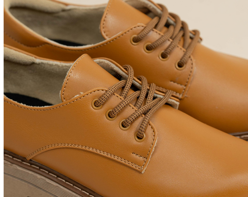 Oxford Clásicas Camel