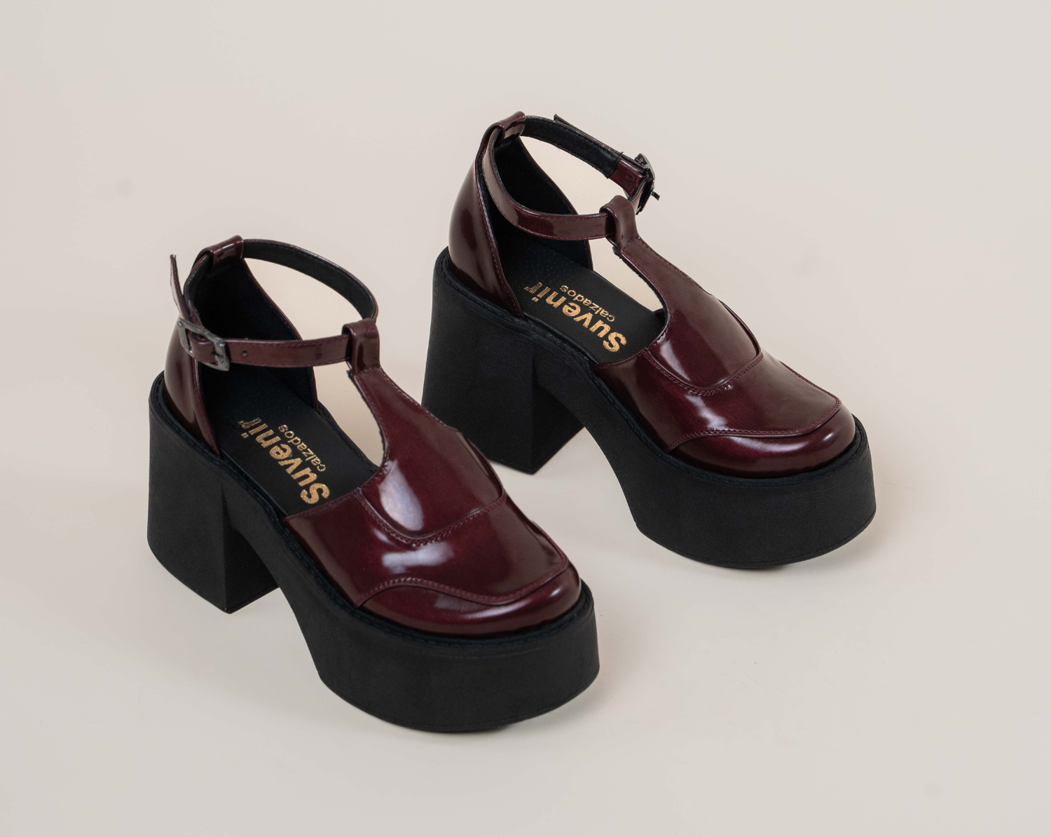 Vampyre Vino Charol