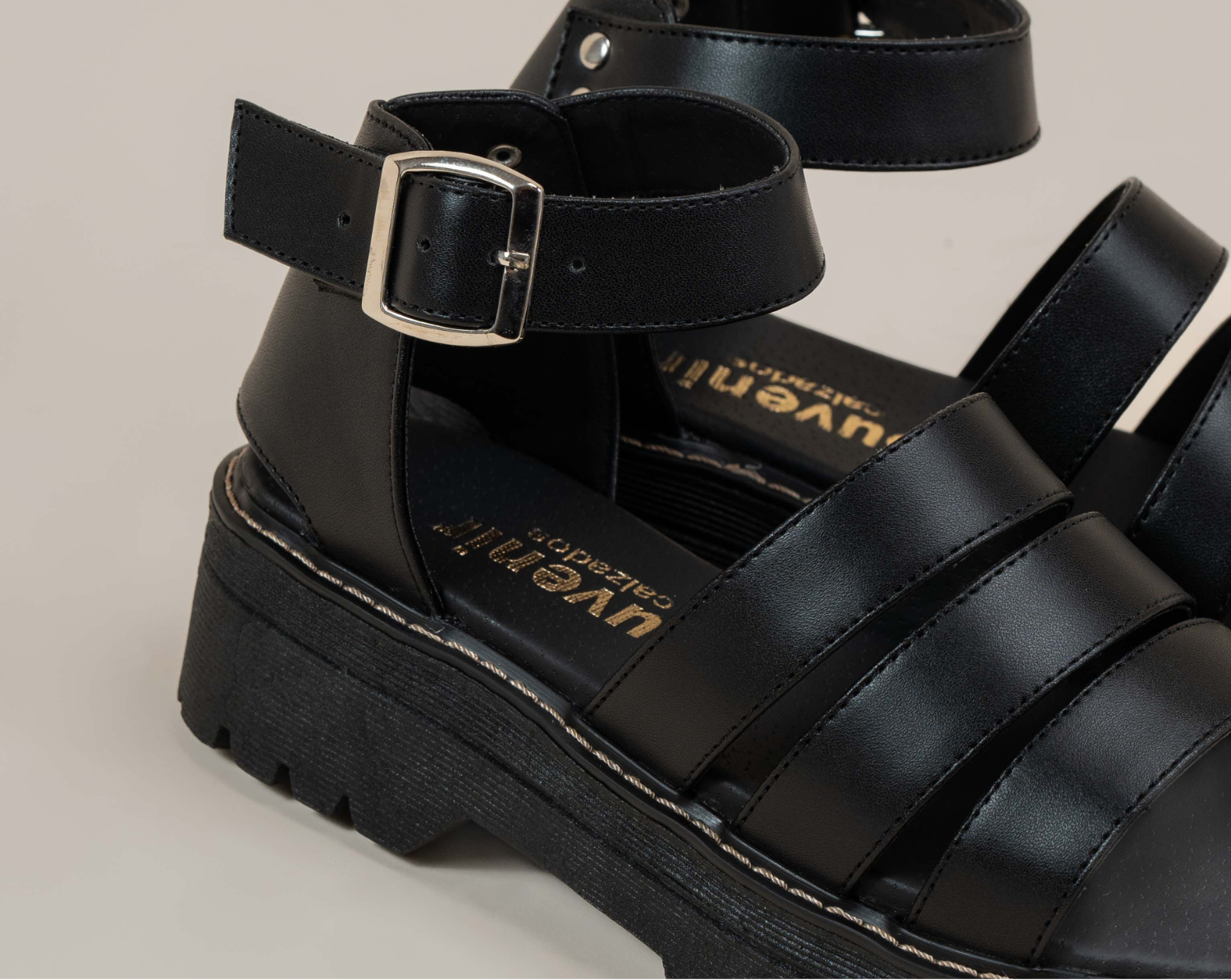 Afrodita All Black (38)