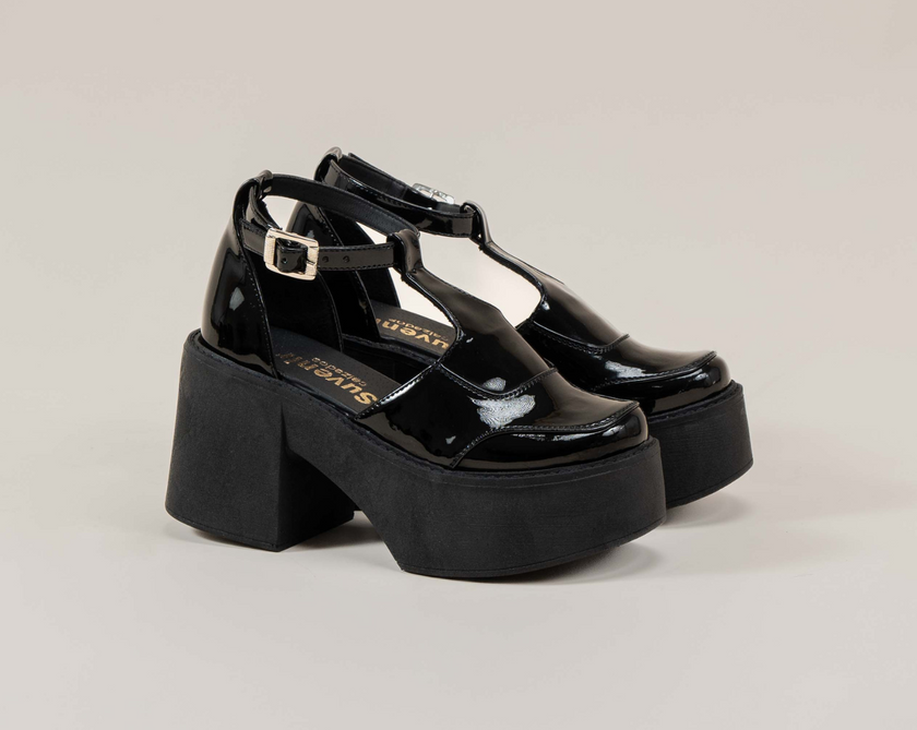 Vampyre Negro Charol