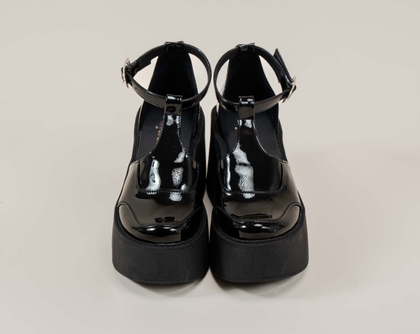 Vampyre Negro Charol