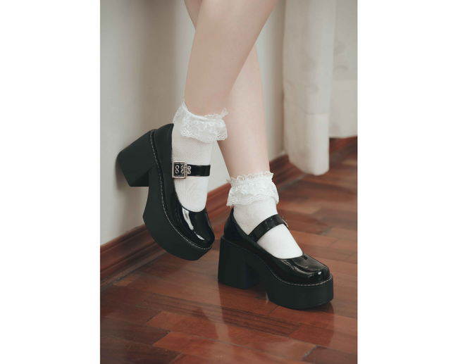 Lolitas Dark Charol
