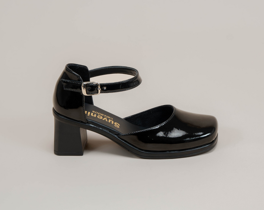 Kendall Charol Negro