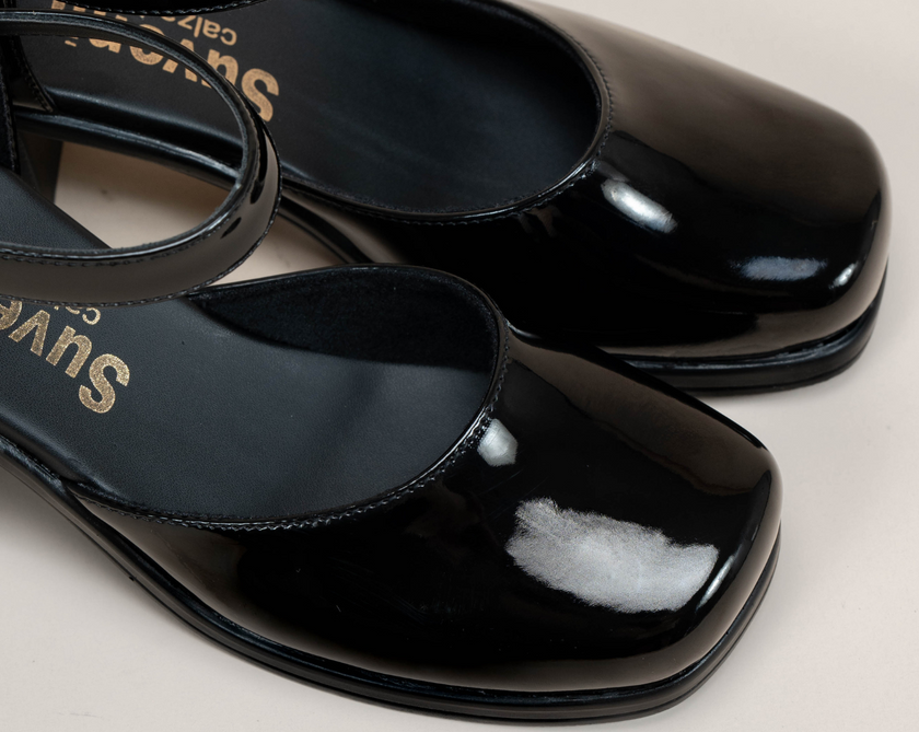 Kendall Charol Negro