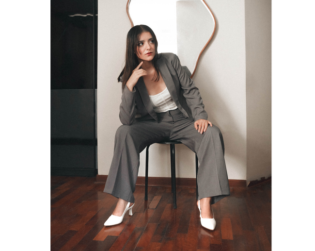 Stilettos White