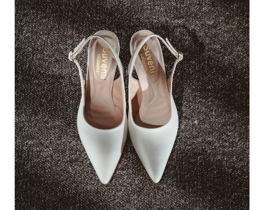 Stilettos White