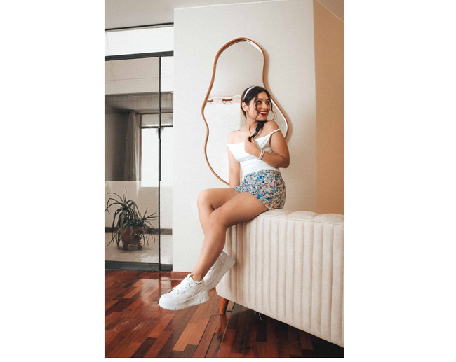 Retro Cat White