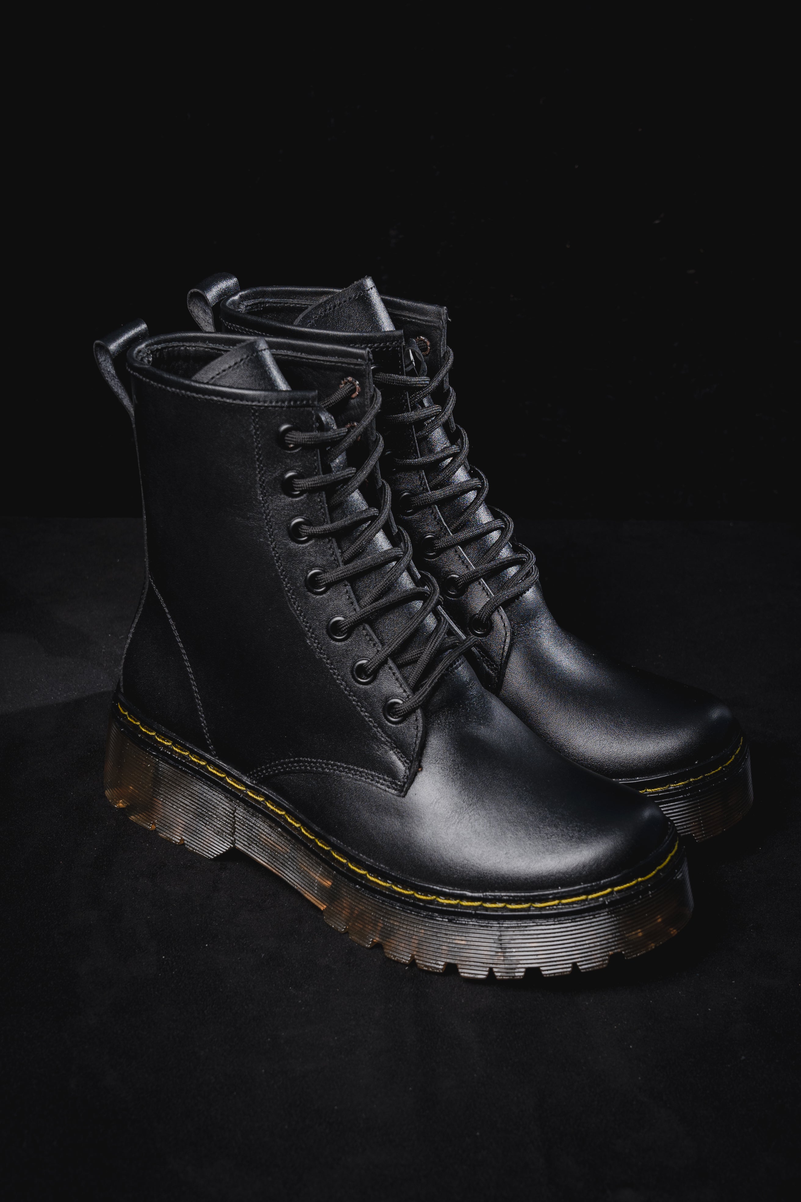 Combat Boots Puro Cuero Sahara Negro